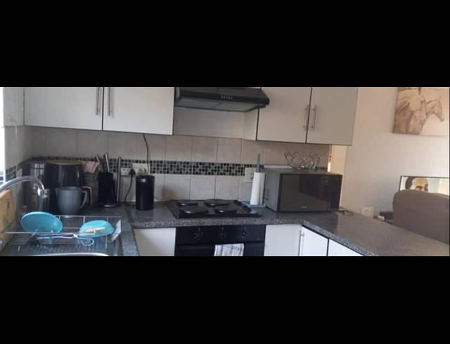 2 BEDROOM TOWNHOUSE FOR SALE IN RIDGEWAY